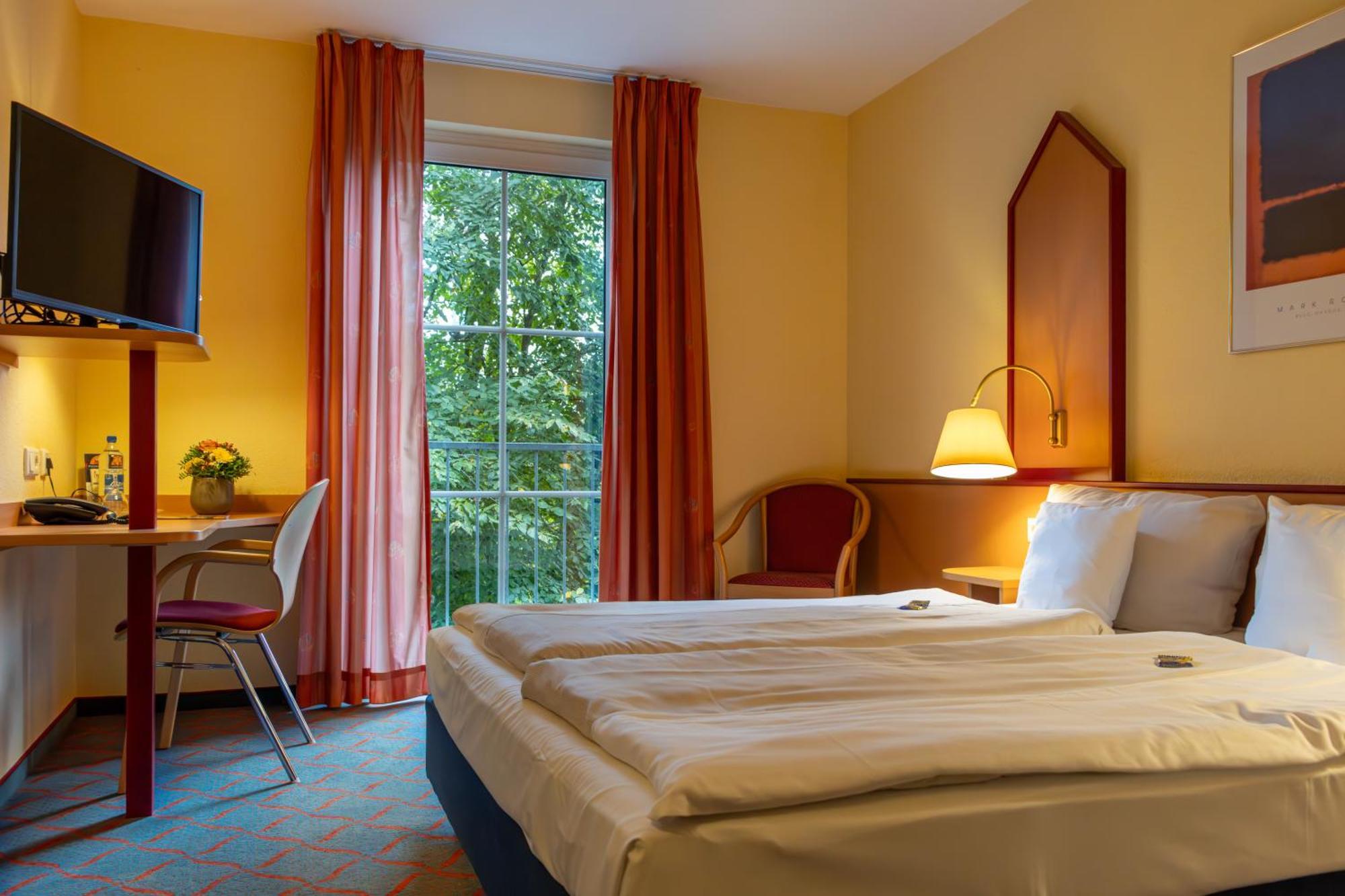 Montana Hotel Senden Bagian luar foto