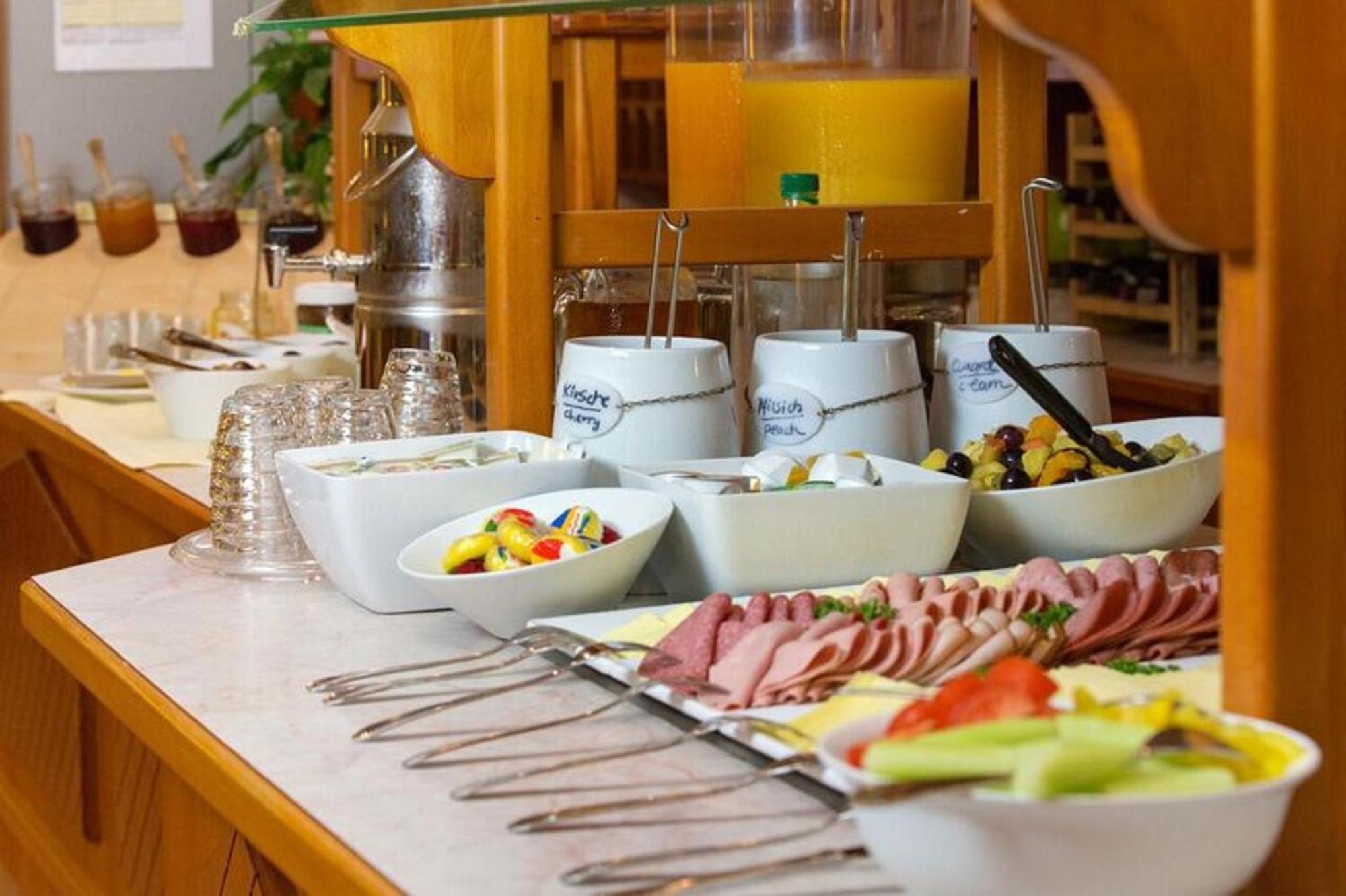 Montana Hotel Senden Bagian luar foto