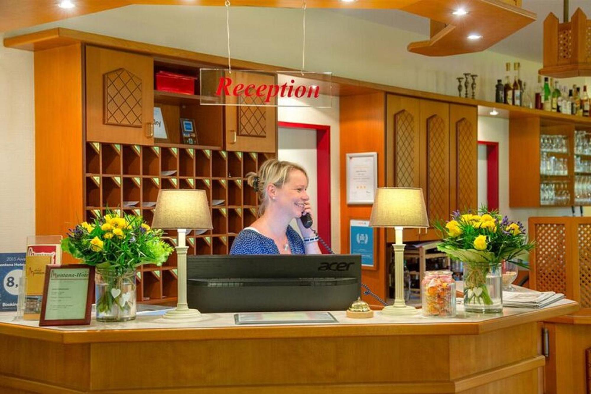 Montana Hotel Senden Bagian luar foto