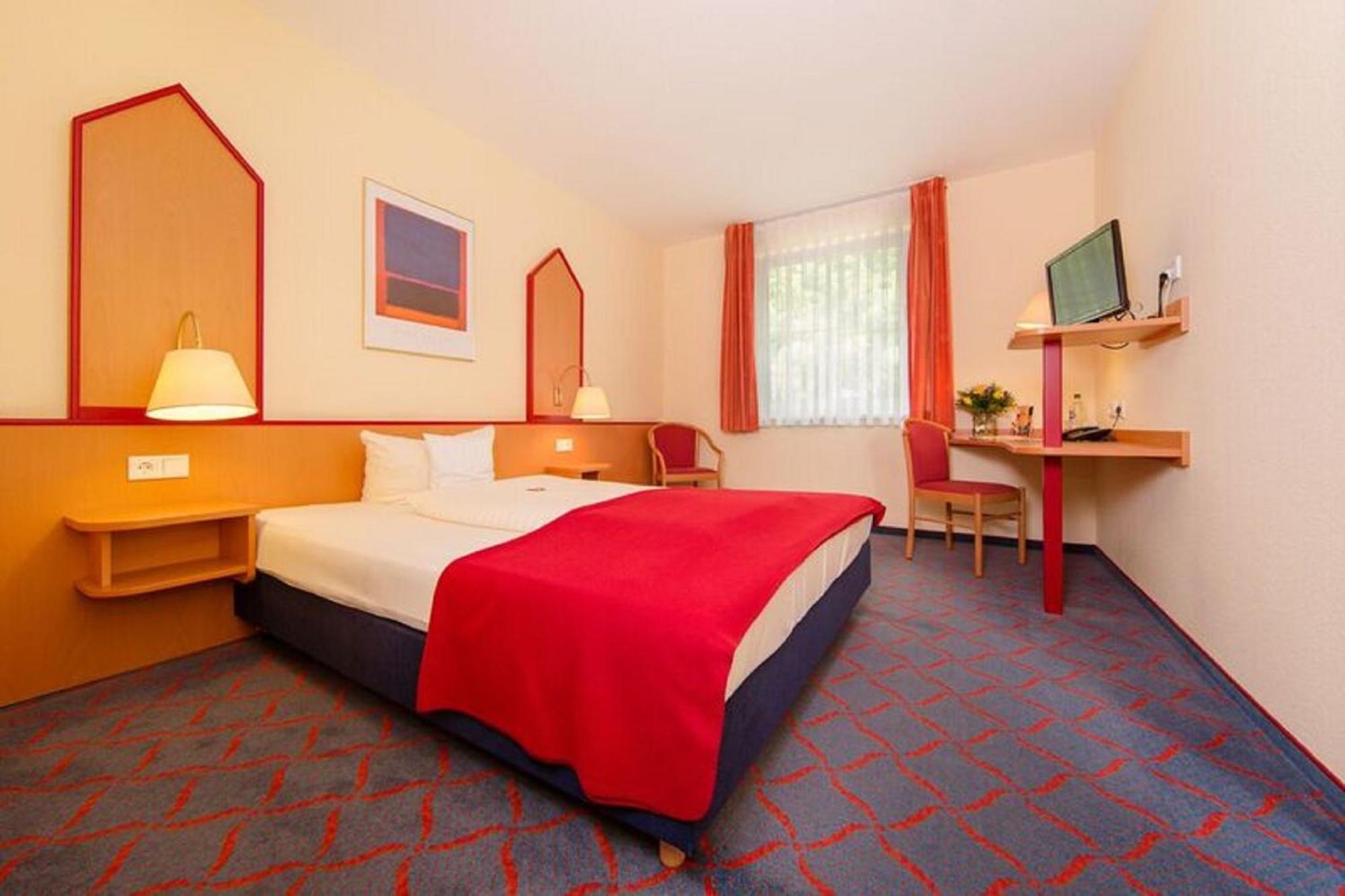 Montana Hotel Senden Bagian luar foto