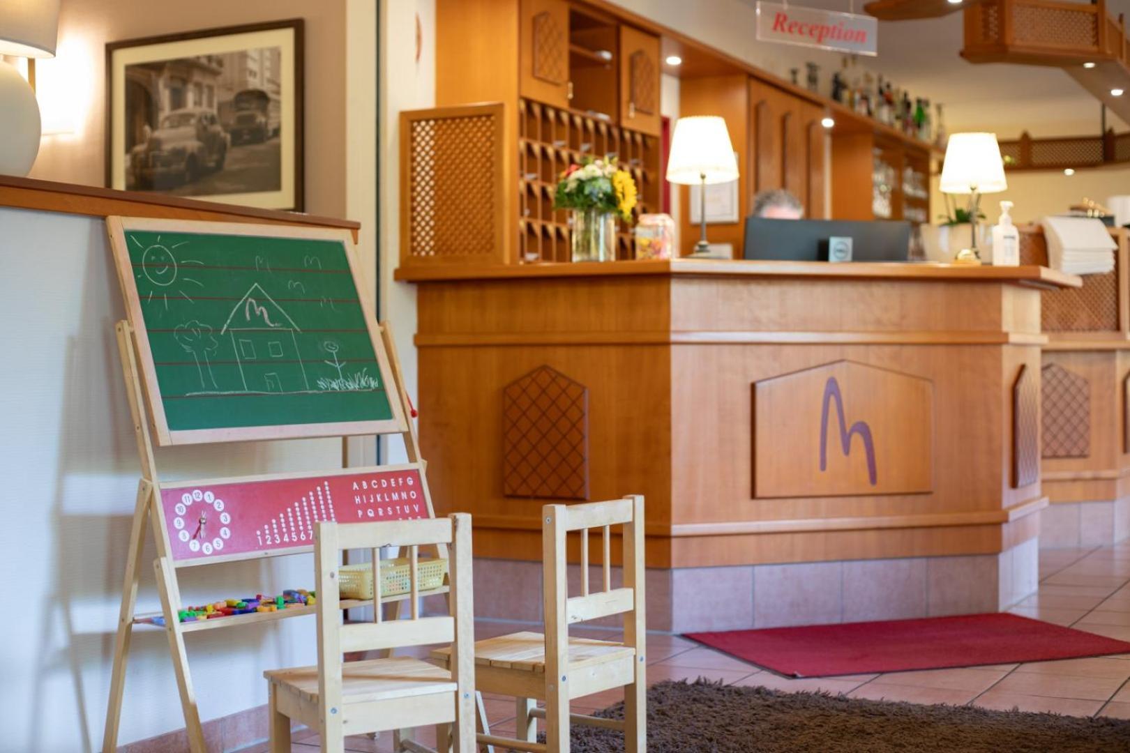 Montana Hotel Senden Bagian luar foto